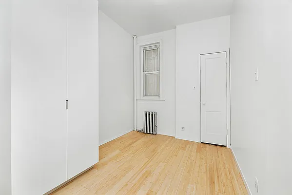 Rented by Keller Williams NYC | media 19