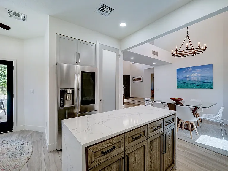 1358 W Meadow Green Ln — Photo 25