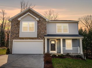 101 Bur Oak Ln, Morgantown, WV 26508