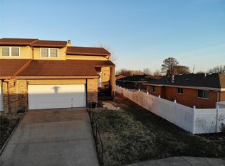 8732 Fatima Dr, Saint Louis, MO
