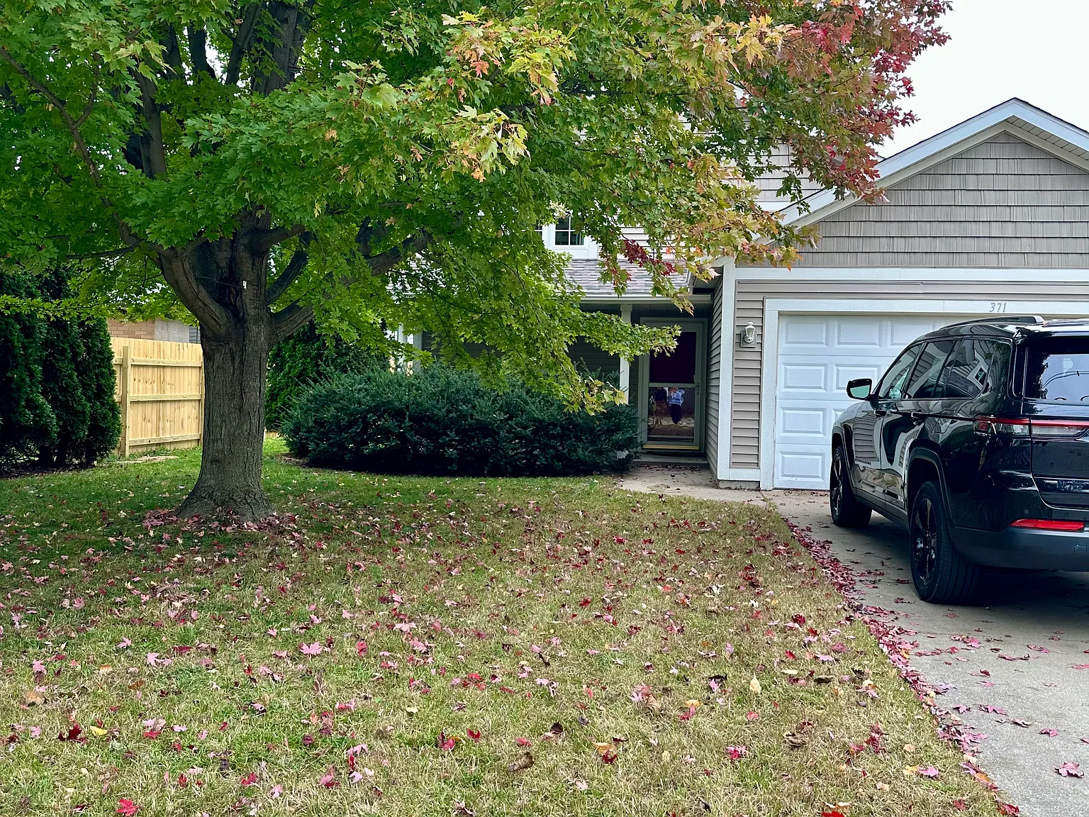 4 bed, 2100 sqft, $2,300 — Photo 1