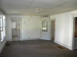 515 Walnut St, Carthage, MO 64836