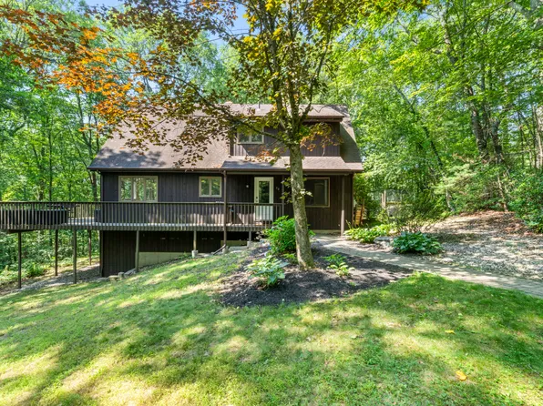 30 West Woods Road, Burlington, CT 06013