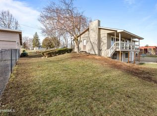 2720 Selah Loop Rd, Selah, WA 98942