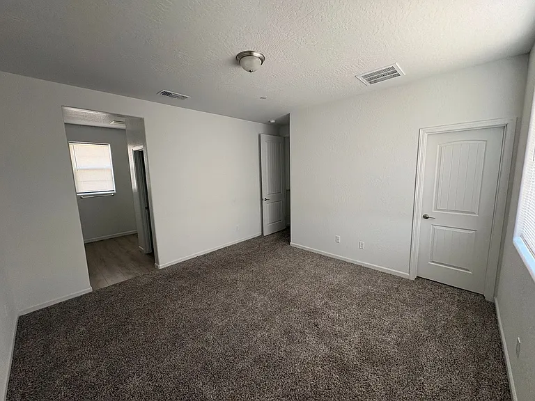 1011 W Payson Ave — Photo 11