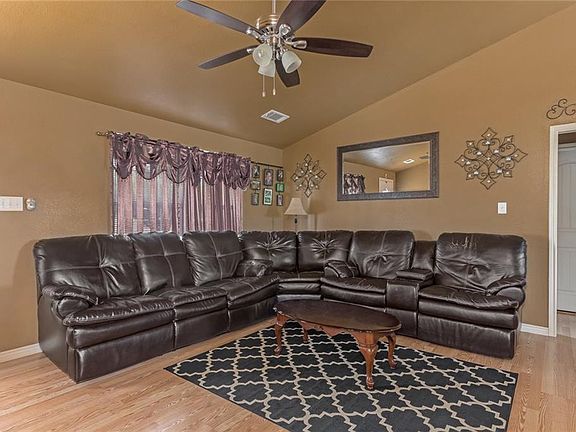 5th image of 8501 Hilltop Dr