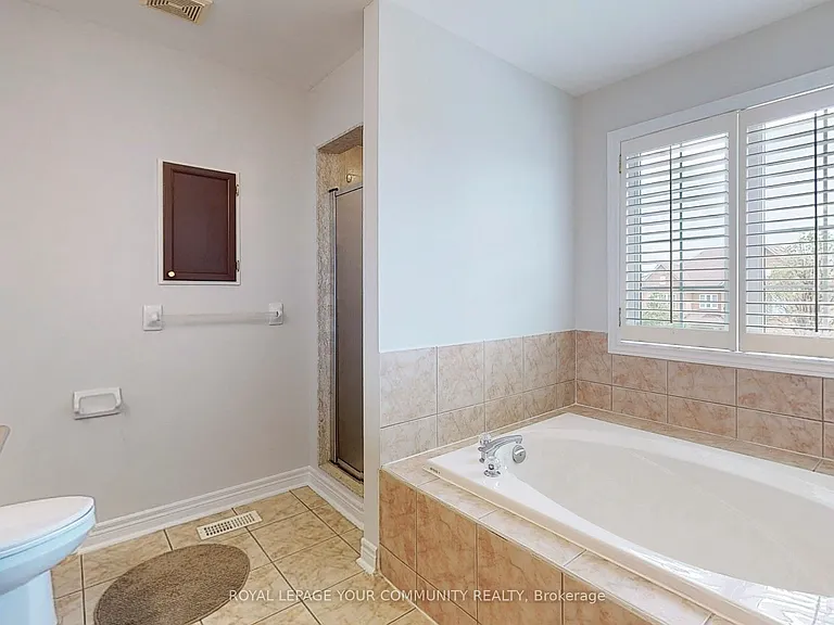 39 Lark Cres — Photo 23