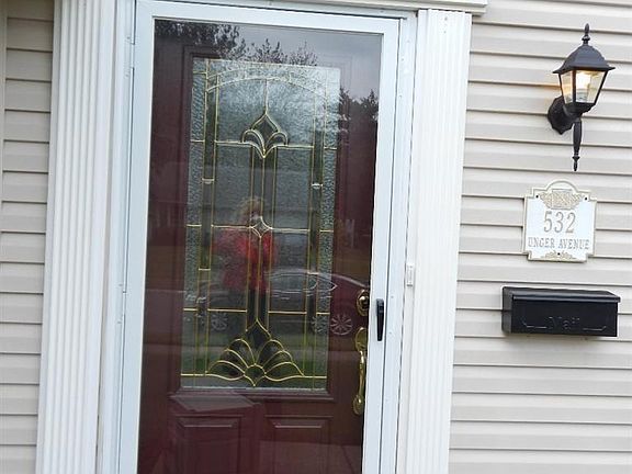 2nd image of 532 Unger Ave