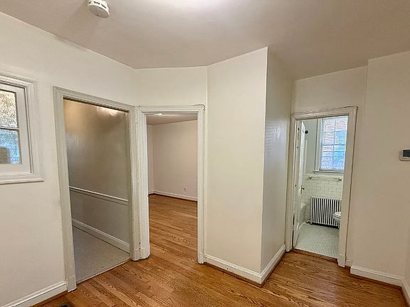 4th image of 4478 Macarthur Blvd NW APT 2