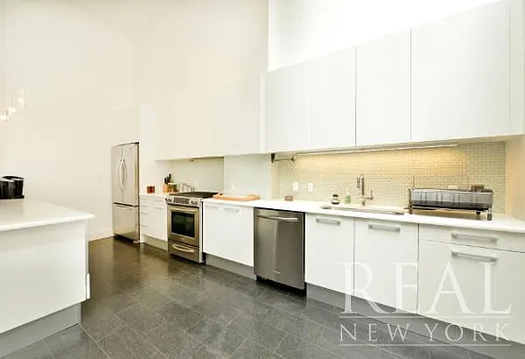 Rented by REAL New York | media 26