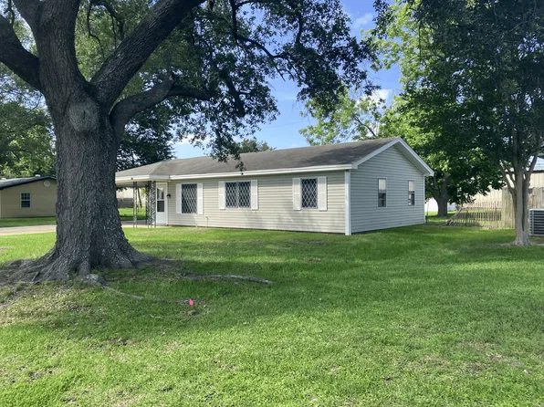 2516 Central Blvd, Nederland, TX 77627
