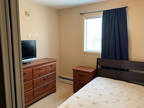 4th image of 200 Lougheed Dr #1309