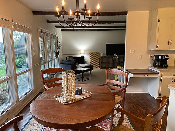 Dining Area 1