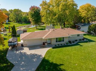 7750 Martha Cir, Waterford, WI 53185