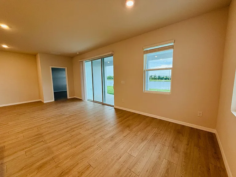 11937 Kingsley Trl — Photo 11