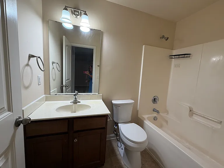 48 Salerno Dr — Photo 25