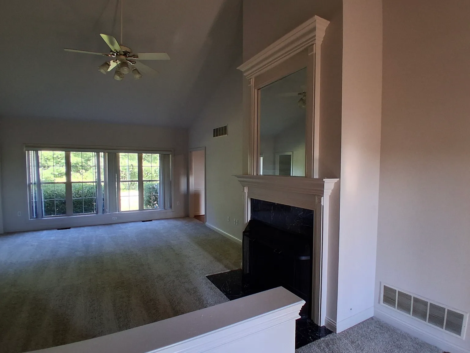 3 bed, $2,177 — Photo 3