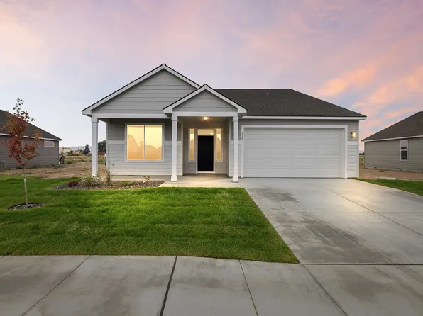 310 Pearl Ave, Grandview, WA 98930