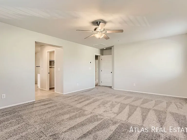 4479 Sapphire Moon Ave — Photo 13