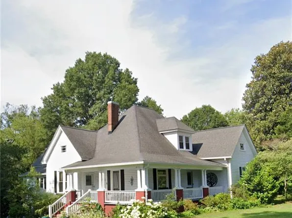 115 N Oakland Ave, Eden, NC 27288