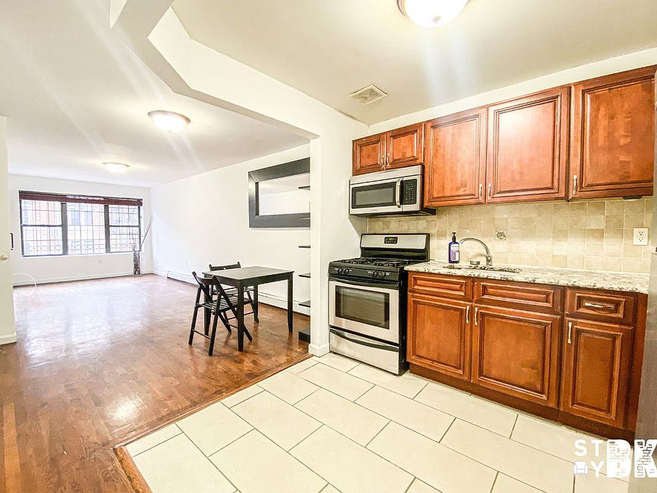 1st image of 137 Herkimer St #2RT