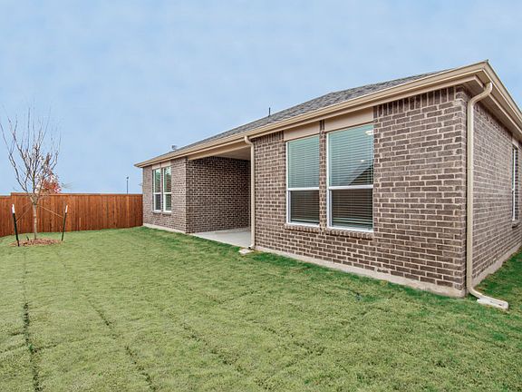Spacious, fenced-in backyard