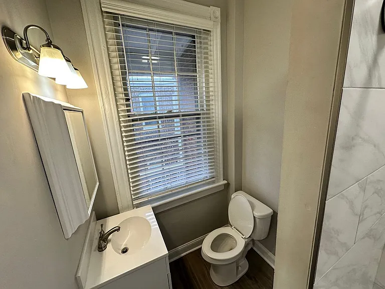 2204 W Grace St #1A — Photo 8
