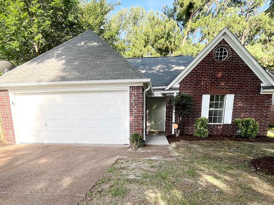1st image of 2609 Reese Lake Cir