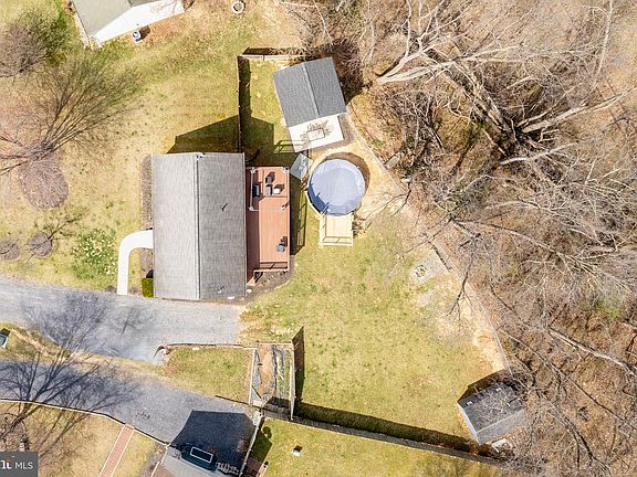 3rd image of 1513 Mallard Pl