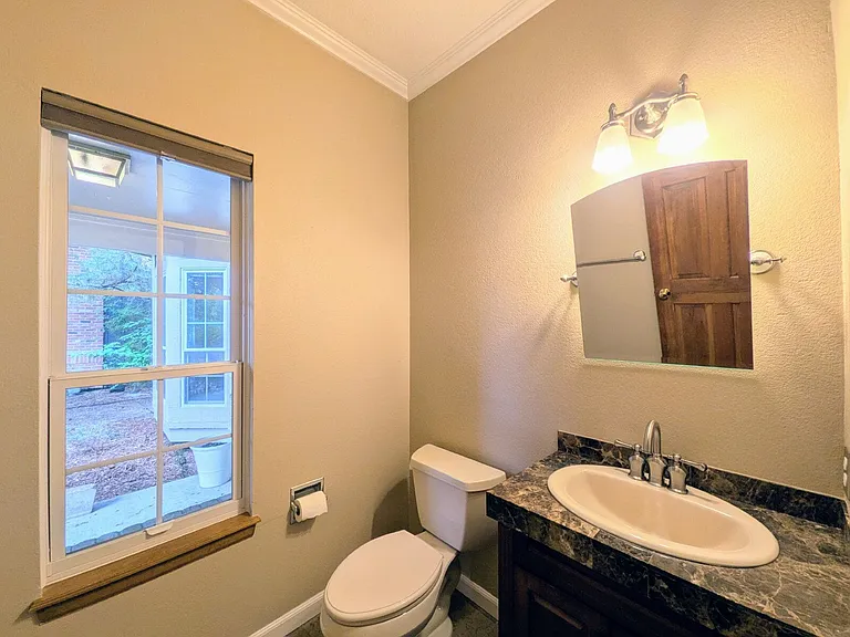 7467 Exeter Pl — Photo 10