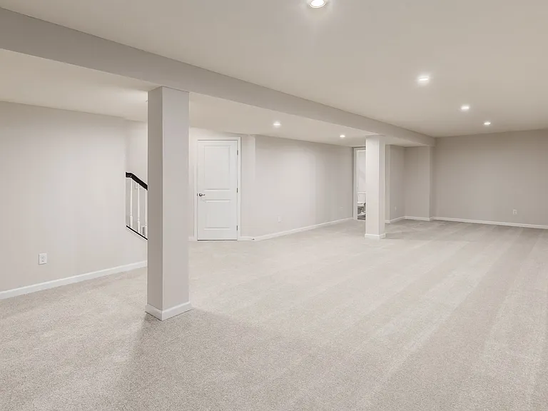 303 Wyman Lake Dr — Photo 43