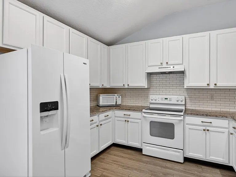 6377 Island Forest Dr #D — Photo 8