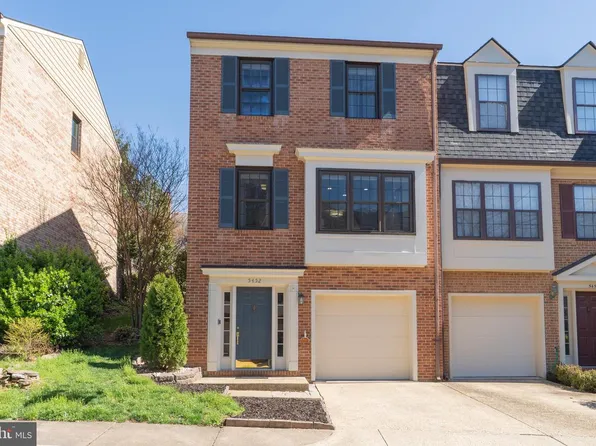 5452 Barrister Pl, Alexandria, VA 22304