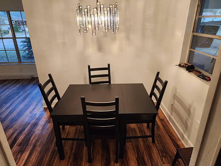 Chinaberry Dr — Photo 3