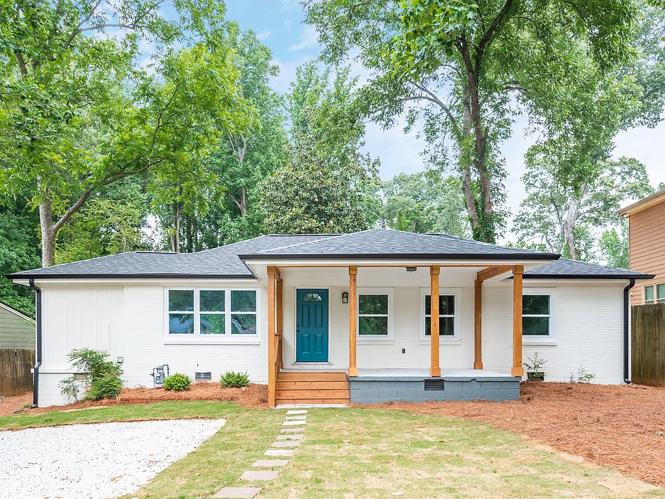 Front of House, studio is around back with private entrance and walk way!