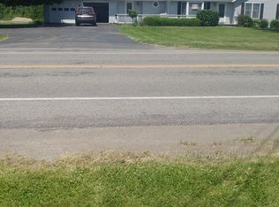 1874 Ridge Rd, Ontario, NY 14519