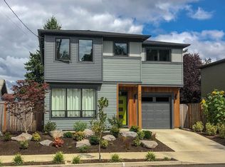 7045 NE Hassalo St, Portland, OR 97213