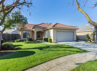 886 Park Ave, Clovis, CA