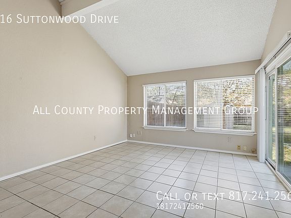5th image of 216 Suttonwood Dr