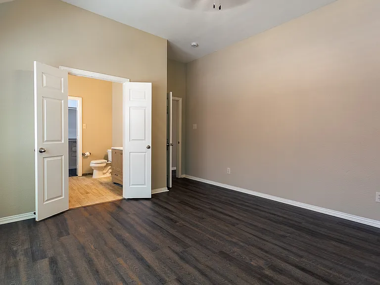 11520 Gloriosa Dr — Photo 15