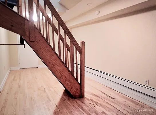 Rented by Anchor Associates | media 19