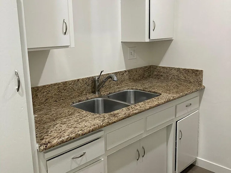 125 W Meda Ave #3 — Photo 7