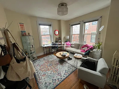 108 Myrtle St #4 Photo 1