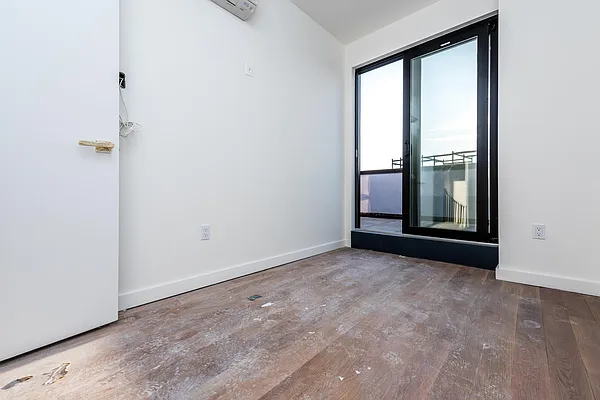 Rented by Nooklyn NYC LLC | media 129