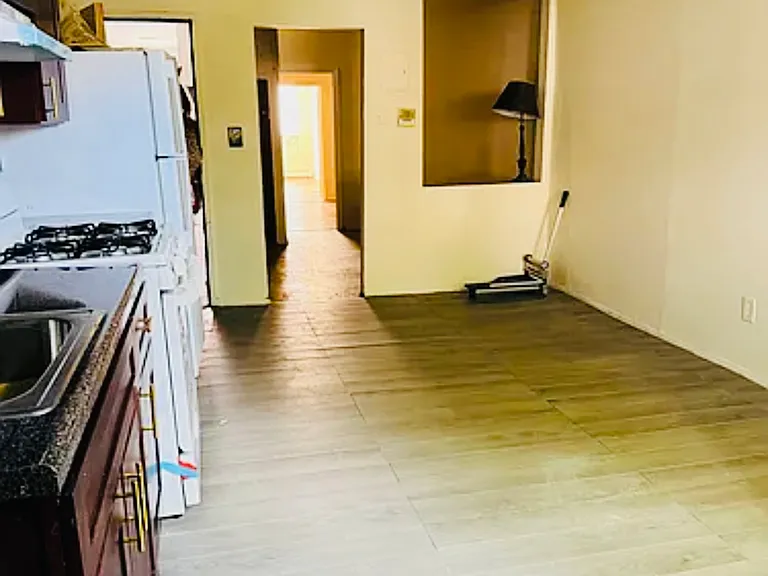 89 Thompson St #1L — Photo 8