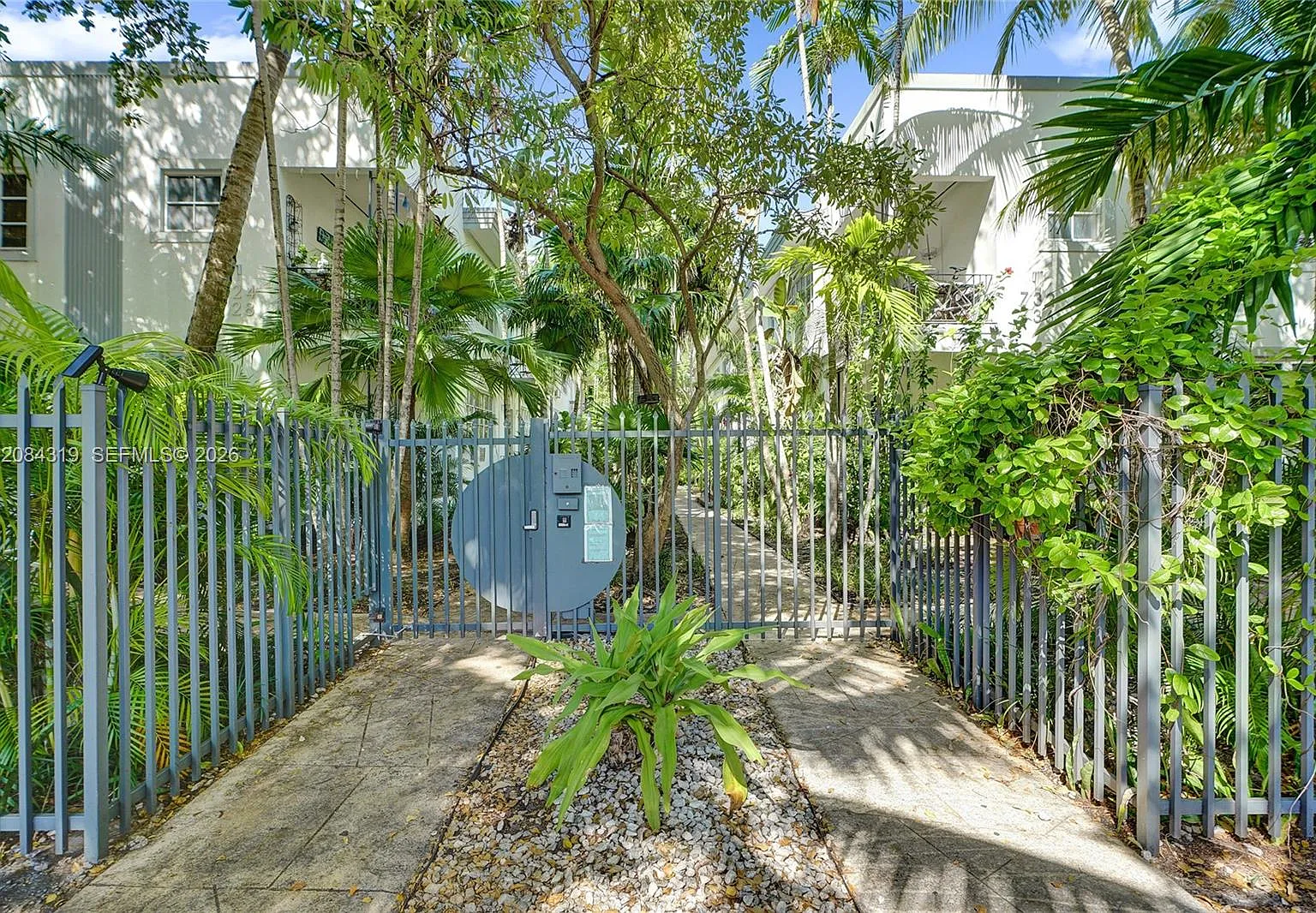 Harmony Villa Condo — Photo 1