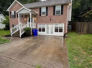 102 Choctaw Cir, White House, TN 37188