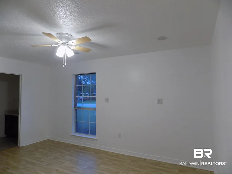 23266 Wilson Dr — Photo 6