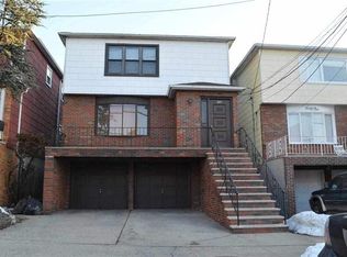 39 E 51st St #1, Bayonne, NJ 07002