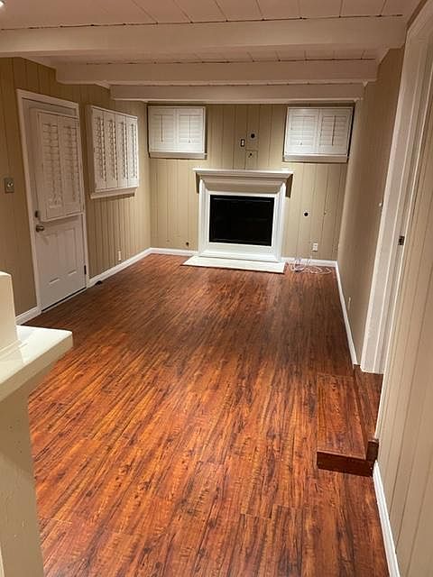1st image of 4827 Coldbrook Ave